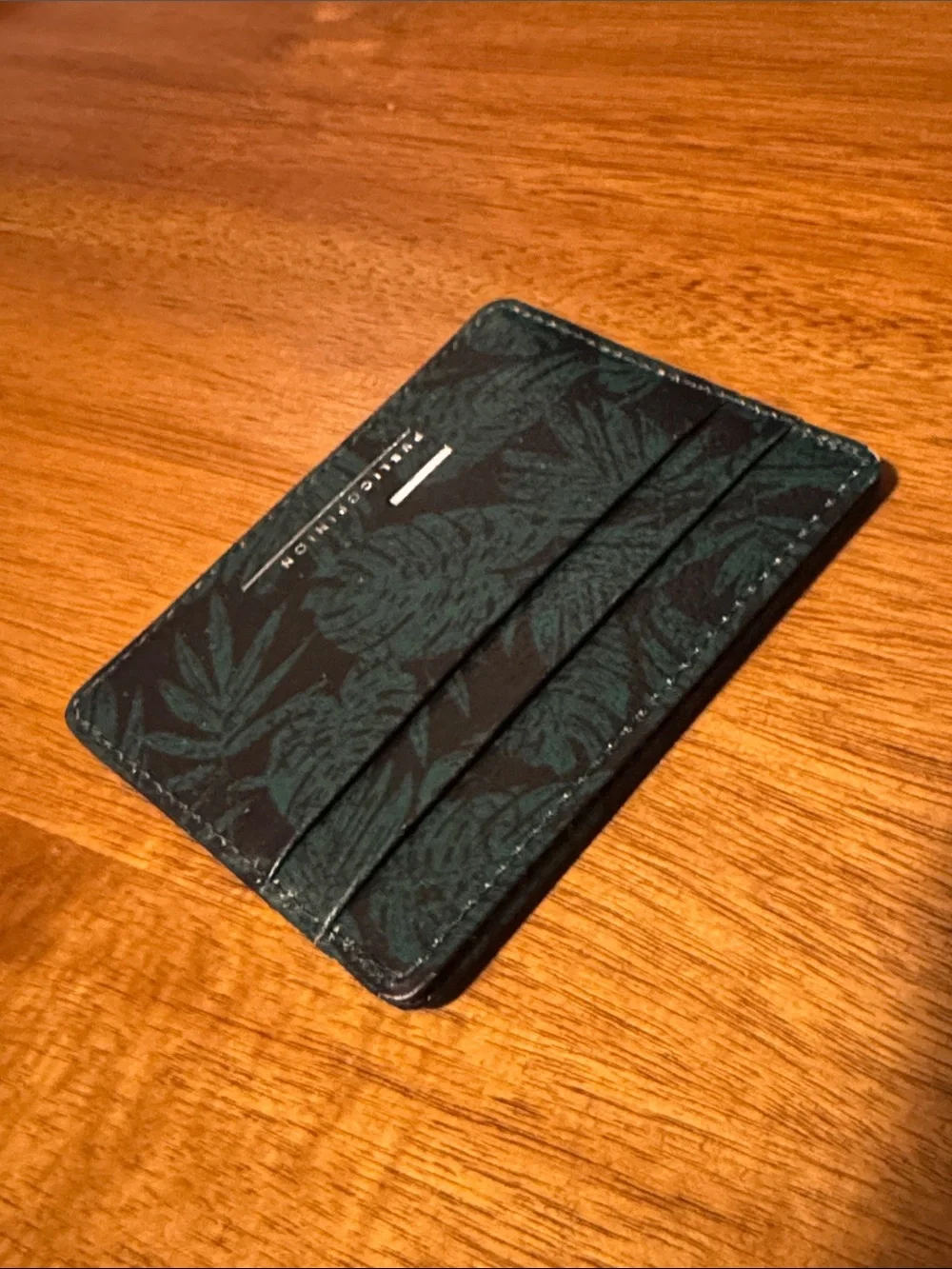 Men's Slim Card & Key Holder in Dark Green Leaf Pattern